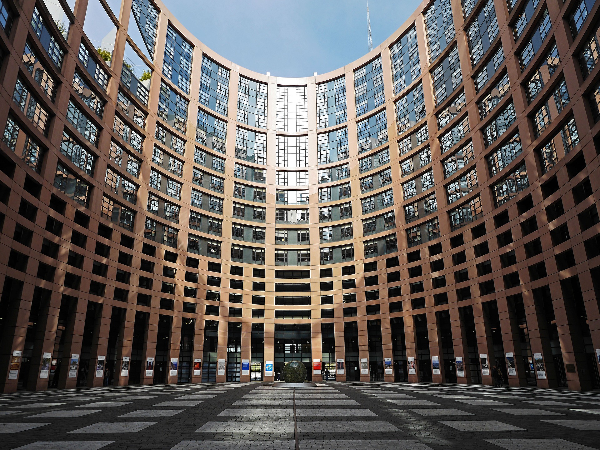 Das Europaparlament fordert Vertragsänderungen