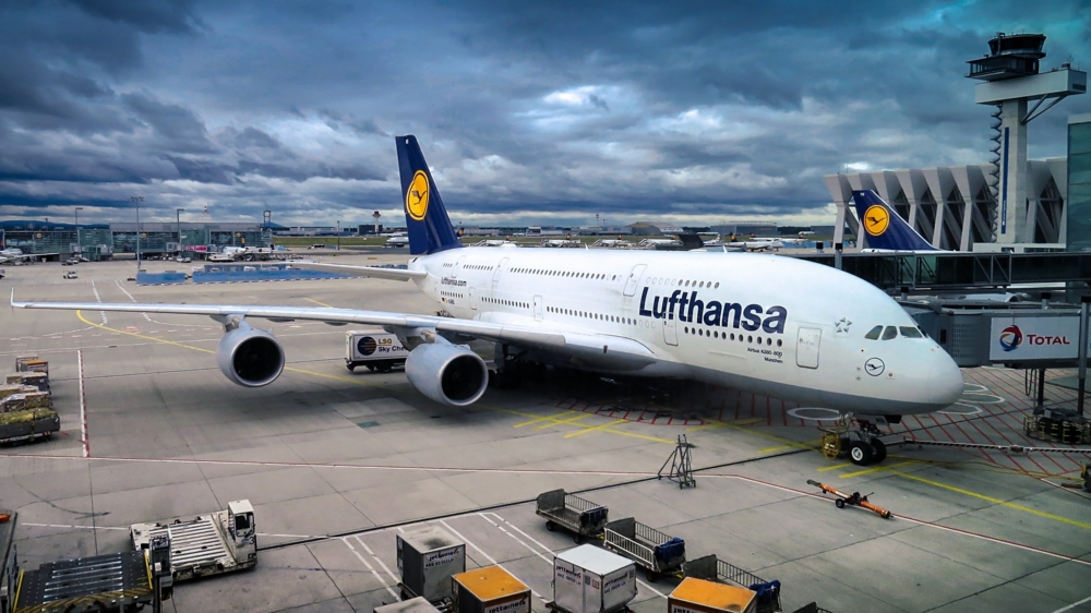 Lufthansa / Flugzeug 