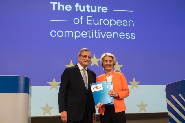 Der ehemalige EZB-Präsident Draghi und Kommissionspräsidentin von der Leyen bei der Vorstellung des "Draghi-Report" in Brüssel am 9.9.2024 Mario Draghi und Ursula von der Leyen